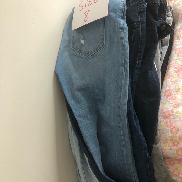 Lightly worn jeans sizes from 8-16 - Picture 1 of 4